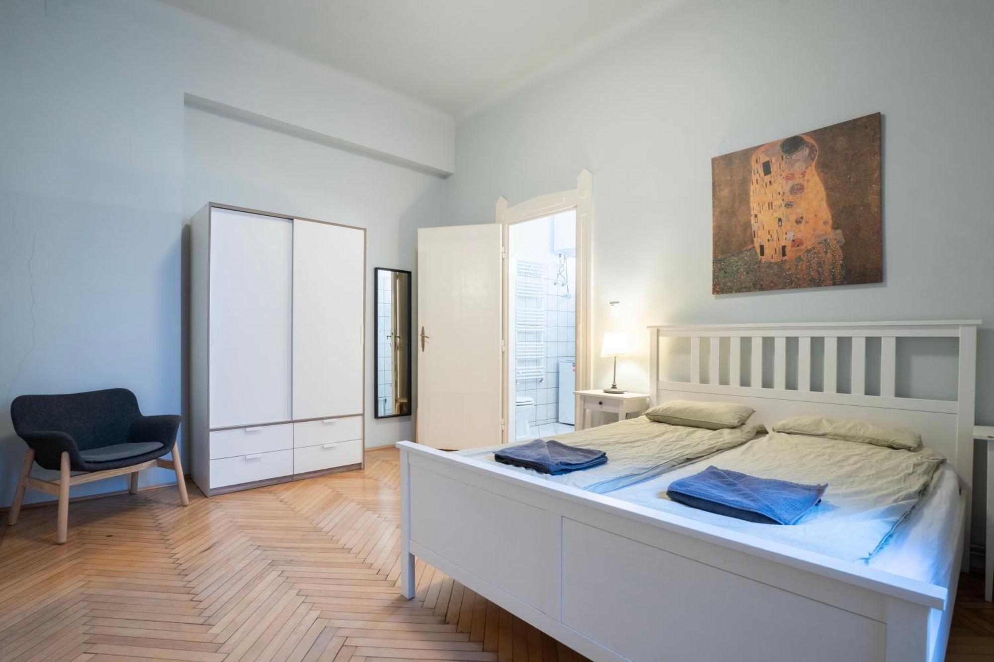 Super Comfort Apartment With 3 Rooms Next To Opera 布达佩斯 外观 照片